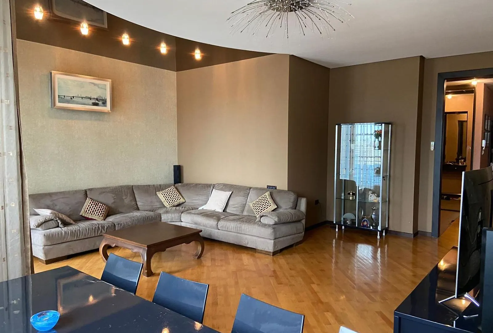 Green Park Apartment location